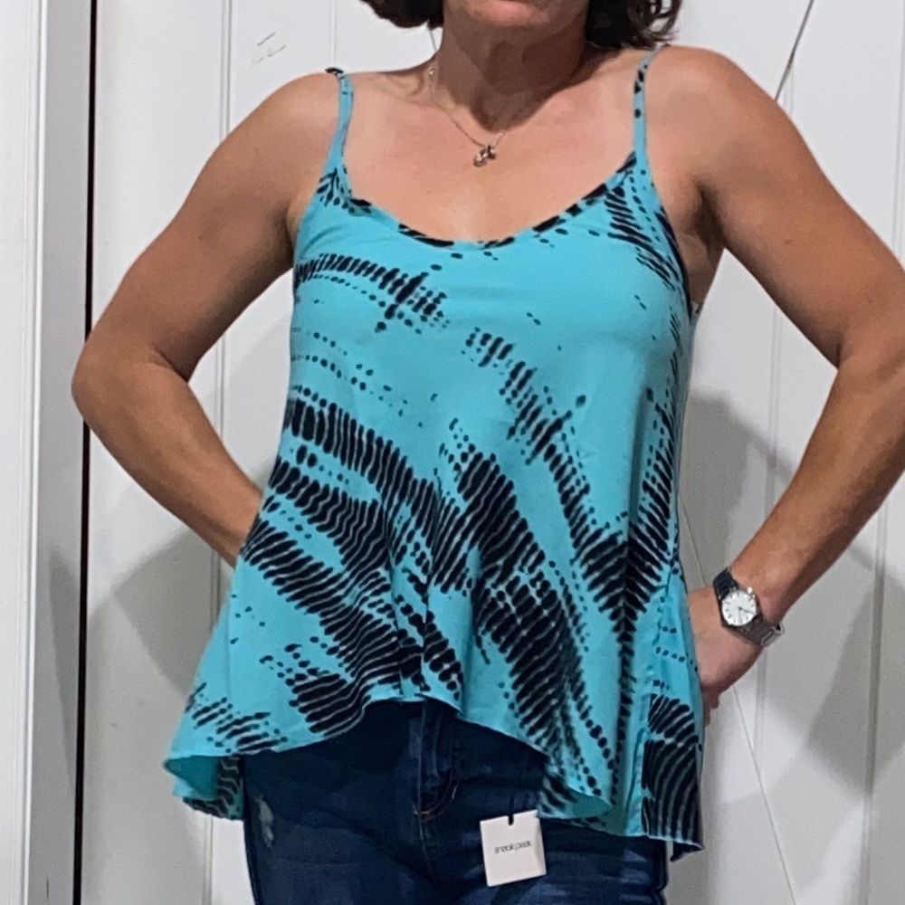 Elan Teal/Black Tie Dye Cami Blouse
